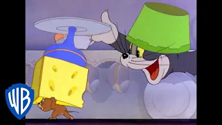 Tom & Jerry | Stealing That Late Night Cheese | Classic Cartoon | WB Kids