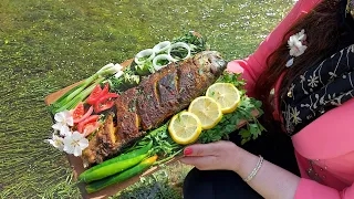 ماهی  سرخ شوده با آرد خوشمزه عالی در طبیعت بهاری به به 😋😋