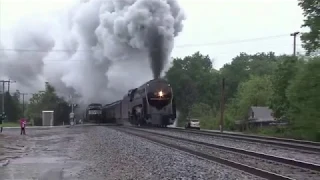 Norfolk & Western Cargo Movin' People