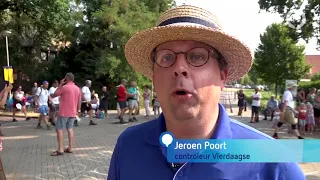 Vierdaagse Nijmegen 2018 - Controleurs helpen wandelaars op de route van de Vierdaagse