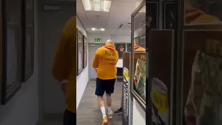 TYSON FURY GETS PRANKED BY ISAAC LOWE