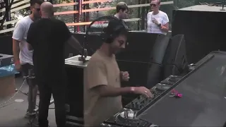 Guy J - Promise At Sundown (GUY J b2b GUY MANTZUR at Loveland Festival 2022 Live)