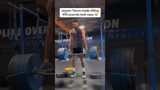 Tatum casually lifting 495 pounds😳