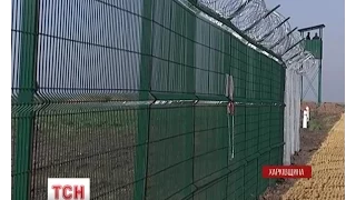 Стіна на кордоні між Україною та Росією має з’явитись протягом найближчих трьох років