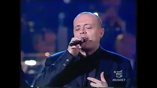 Max Pezzali - Il mondo insieme a te (Natale in Vaticano - 2005)