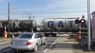 Zmodernizowany Przejazd Kolejowy w Kotomierzu | (Mega Mix)20 pociągów (Rp1)