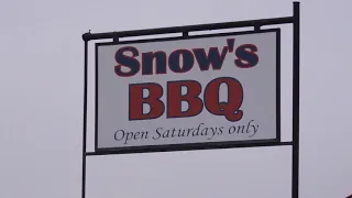 Snow's BBQ - The Improbable - What you should know before you go.