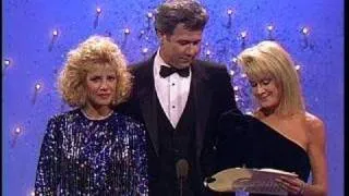 Bruce Willis Wins Best Actor TV Series Musical or Comedy - Golden Globes 1987