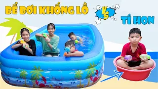 Bể Bơi Khổng Lồ VS Bể Bơi Tí Hon ♥ Min Min TV Minh Khoa