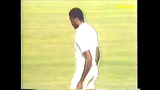 Malcolm Marshall VINTAGE out of the World bowling vs Australia 1989