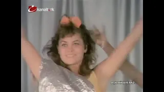 Aşk Hikayemiz - Tarık Tarcan & Hülya Avşar