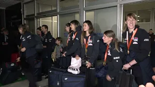 Dolazak Svetskih Šampionki na Aerodrom u Beogradu | SPORT KLUB ODBOJKA