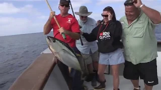 Amy catching her very first tuna | SPORT FISHING