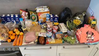 Беженцы в Германии. Помощь продуктами украинским беженцам. Бесплатные продукты Тафель | Tafel