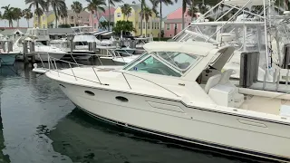 33 Tiara 3300 Open Express Exterior Presentation