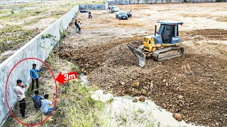 Dump Trucks, 5 Ton and Stronger, 80% Completed Processing,Bulldozer Pushing Stone & Soil Into Water