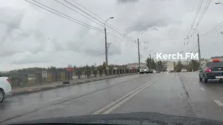 В Керчи на Горьковском мосту «Lada» сбила подростка