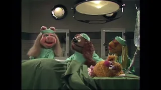 The Muppet Show - 204: Rich Little - Veterinarian’s Hospital: Fozzie Returns (1978)