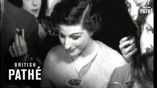 Selected Originals - Thousands See Moira Shearer's 'quiet' Wedding (1950)