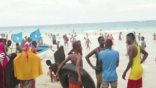 AMAZING LIIDO BEACH IN MOGADISHU! || VLOG #20
