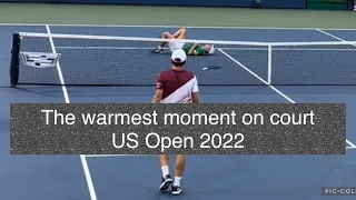 Watch what Casper Ruud did after his opponent unexpectedly tripped onto the floor…… US Open 2022