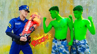 Battle Nerf War: Hulk VS BLUE POLICE Nerf Guns Robbers Group HOT AND COOL BATTLE