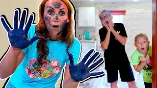 Mummy and Tidying up – Funny Skit at We are a Family