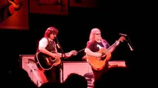 Indigo Girls Chickenman 11/10/11