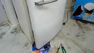 Замена уплотнительной резинки на холодильнике ЗИЛ Москва.