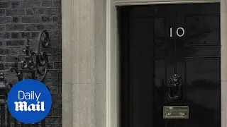 Cabinet arrive at No. 10 as they try to break Brexit deadlock