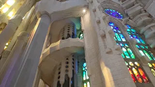 Sagrada Familia - You Never Seen Gaudi's Work Like This Before [4k - FPS 60) - Barcelona Tour