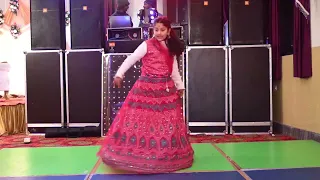 छोटी बच्ची ने किया जबरदस्त डांस || gulabi sharara || #uttrakhandsanskriti #dance # viral dance ||