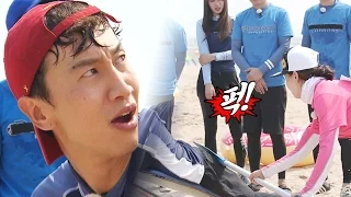 Lee Kwang Soo, being hit by Jihyo with stick for penalty 《Running Man》런닝맨 EP438