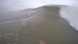 GROSSE SESSION DANS LA TEMPÊTE ( 2M ) EN VENDEE | POV edit ( Vlog Surf )