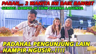 Parah,,, 2 wanita ini baik banget, Gembel hampir Di cium Karena Lagunya..!!!