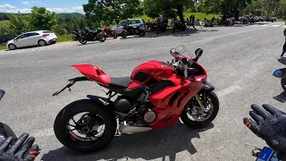 Panigale v4s da 215,5 cv su strada è meglio della Panigale v2?