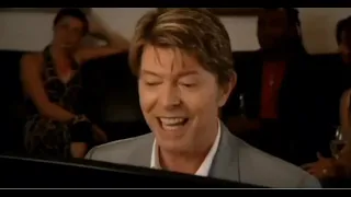 David Bowie - Funny Little Fat Man (Extras - Ricky Gervais)