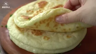 Fluffy and Soft Turkish Flatbread :: Grilled Flatbread :: Bazlama #shorts