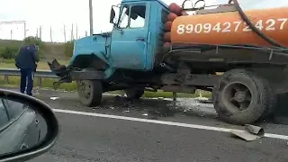 Последствия серьезного ДТП сняли на видео очевидцы в Батайске 29.09.2019