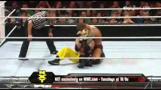 WWE Raw 21/03/11 - Rey Mysterio vs Randy Orton (HQ)