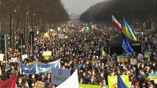 Miles de personas en el mundo se manifestaron en solidaridad con Ucrania | AFP