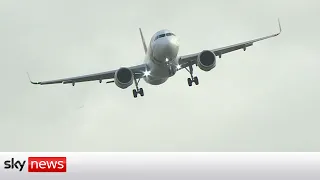 Storm Eunice: Planes struggle to land at Heathrow