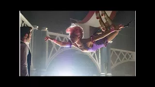 zac efron and zendaya's trapeze "body slam" fail will make you lol