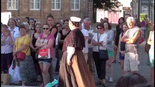 Présentation de costumes du pays de St Brieuc  Festival Saint Loup 2016