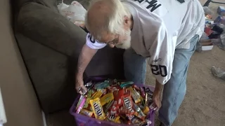 ANGRY GRANDPA'S A CANDY THIEF!!