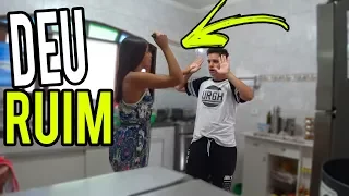 TENTEI AGREDIR MINHA NAMORADA E ELA QUASE ME MATOU (TROLLAGEM)