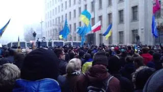 #ЕвроМайдан - 24 ноября 2013 - Гимн на Банковой