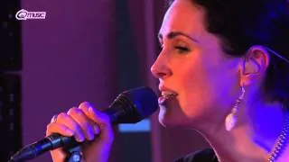 Within Temptation - 'Whole World Is Watching' (live in het Q-hotel 2014)