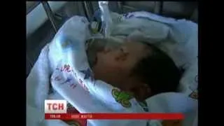 Китайським лікарям вдалося врятувати немовля після смерті матері