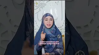 Manis dan Indahnya Rasulullah dalam Menghibur Shafiyah binti Huyay | Dr. Oki Setiana Dewi, M. Pd